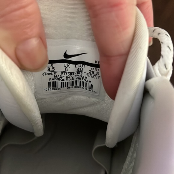 W Nike Air More Uptempo (limited edition) collectors - Picture 9 of 15